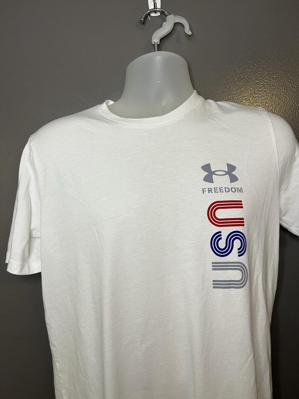 Under Armour Freedom Shirt Mens Medium White USA Graphic Tee Patriotic Flag